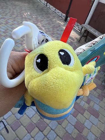 резиновые игрушки: Развивающая подвесная игрушка Lamaze «Пчёлка» для младенцев. Привезена — 7