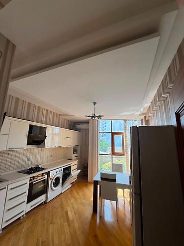 kreditdədir: 🏡 28 May metrosundan cəmi 5 dəqiqəlik məsafədə tam təmirli mənzil — 8