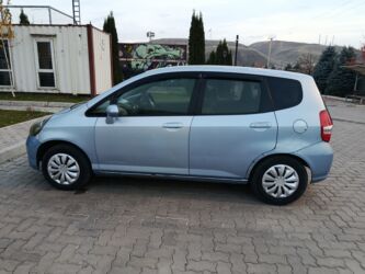 обмен на авто с доплатой: Honda Fit: 2002 г., 1.3 л, Вариатор, Бензин, Хетчбек