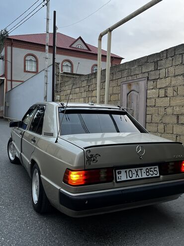 Mercedes-Benz: Mercedes-Benz 190: 2 l | 1991 il Sedan — 15