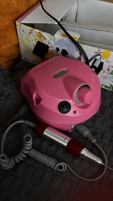 karton qutular: Manikür üçün elektrikli frezə və UV lampa dəsti - Model: US-202 “Nail — 1