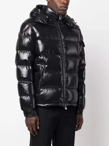 Куртки: Мужская куртка, M (EU 38), Moncler, Новый, цвет - Черный, Бесплатная доставка