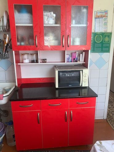 бытовая техника для дома: Кухонный шкаф в очень хорошем состоянии