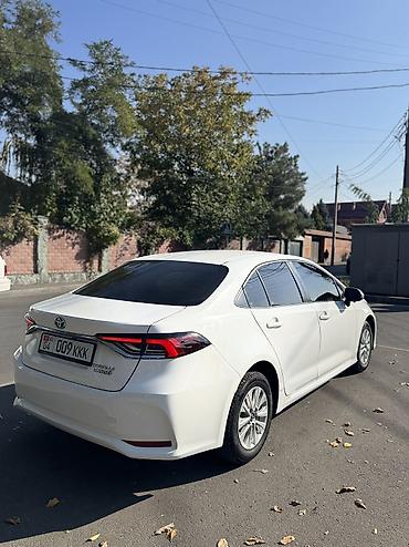 corolla 2016: Toyota Corolla: 2021 г., 1.8 л, Вариатор, Гибрид, Седан — 3