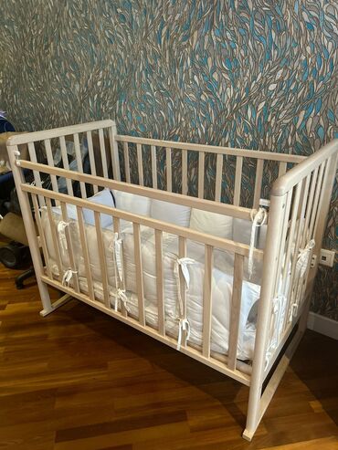 Digər mebel: Bewik 150 azn tecili satilir Happy Baby alınıb bahalı krovat əla