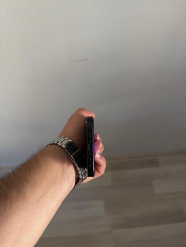 ipone 5 s: IPhone 16, 256 GB, Jet Black, Zəmanət — 6