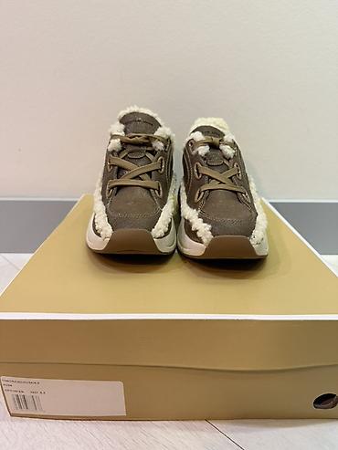 Кроссовки, 36, Michael Kors, Новый, цвет - Коричневый, Бесплатная доставка