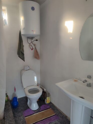 балыкчы отель: Сдаётся небольшое жильё с удобствами. Планировка и оснащение: -