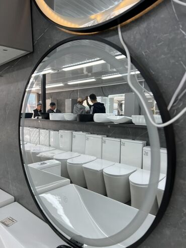 гирлянда на батарейках цена: Круглое зеркало для ванной с LED‑подсветкой - Форма: круглая - Рамка
