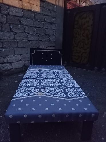 Çarpayılar: Təzə çarpayılar. 1 nəfərlik çarpayılar 60manat. 2 nəfərlik taxt — 17