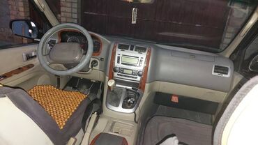 стрим 2 куб: Toyota Hiace: 2009 г., 2.7 л, Механика, Газ, Минивэн