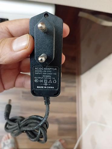 adapt: Qidalandırıcı adapter və kabellər dəsti Məzmun: - Microsoft 1625 AC — 7