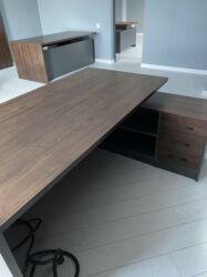 Офисные столы: «Оникс» - мебель для Вашего офиса Наша компания занимается — 11