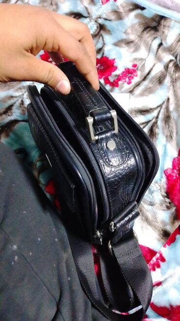 Визитницы: Мужская сумка через плечо BUTUN, черная, фактура под крокодила — 7