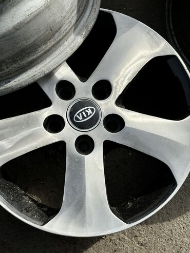 Disklər: İşlənmiş Disk Hyundai R 16, 5 Boltlu