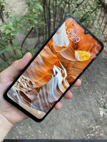 Redmi: Redmi, Redmi 13C, Б/у, 256 ГБ, цвет - Черный, 1 SIM, 2 SIM