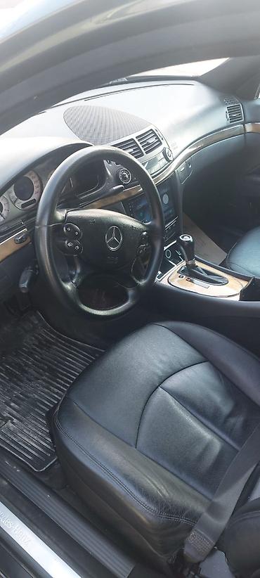 mercedes e 300: Mercedes-Benz E-Class: 3.2 l | 2003 il Sedan — 8