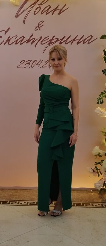 платье зеленое: Вечернее платье, Длинная модель, Один рукав, XS (EU 34), S (EU 36), M (EU 38)