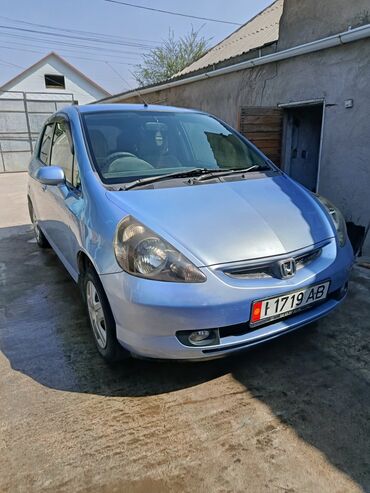 машина за 40000: Honda Fit: 2001 г., 1.3 л, Вариатор, Бензин, Хэтчбэк