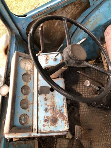 Другие тракторы: Трактор колесный, советского типа (ориентировочно класс МТЗ/ЮМЗ с — 6