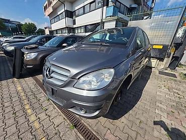 auto l: MERCEDES BENZ B 180 2010. GOD. - KOMPLETAN AUTO U DELOVIMA | — 3