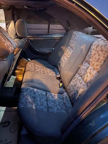 Mercedes-Benz: Salam. Avtomobil şəkildən görsəndiyi kimi ideal vəziyyətdədir.Heç bir — 12