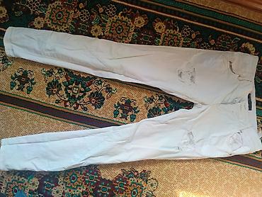 Джинсы: Набор женских/джинсов, 4 пары. 1) Темно-синие классические брюки: - — 2