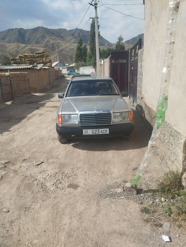 Mercedes-Benz: Mercedes-Benz W124: 1985 г., 2.3 л, Механика, Бензин, Седан