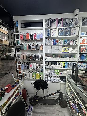 ətir dukanı: Mağaza üçün vitrin.1 ildən az müddət olur quraşdırıldığı.Yeni — 5