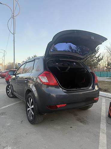 Kia: Kia Ceed: 2012 г., 1.6 л, Механика, Бензин, Хэтчбэк — 18