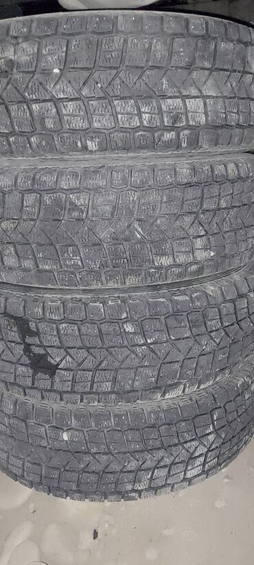 Шины: Шины 225 / 70 / R 16, Зима, Б/у, Комплект, Китай, Maxxis