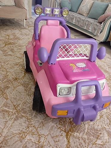 golf masini: Uşaqlar üçün elektrikli mini maşın, cəlbedici çəhrayı və bənövşəyi — 1