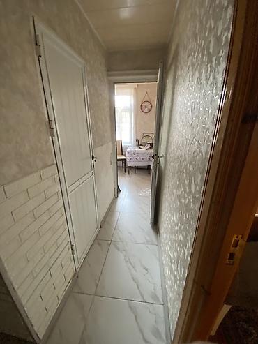 bakida evlerin satisi: Gəncə, 3 otaqlı, Köhnə tikili, 67 kv. m — 2