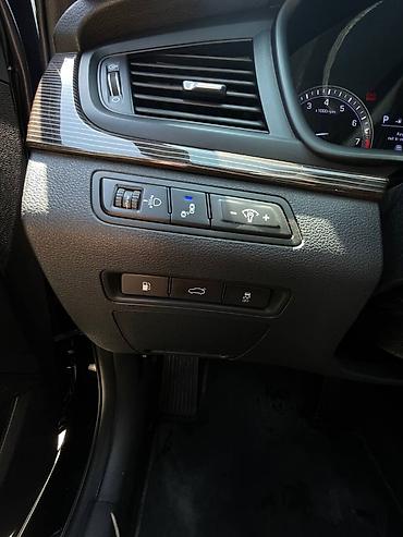 nobles: Hyundai Sonata: 2018 г., 2 л, Автомат, Бензин, Седан — 10