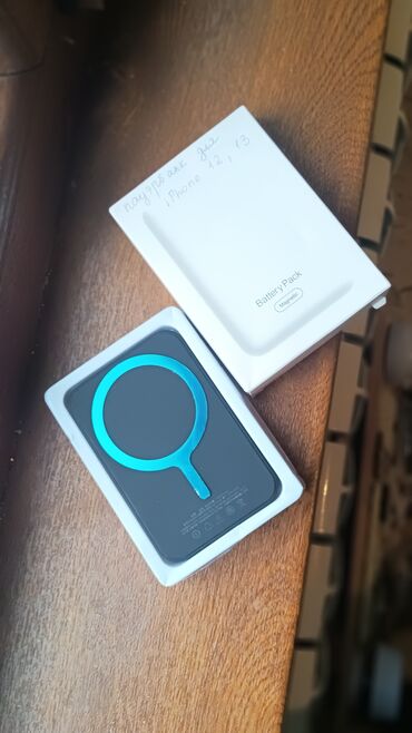 зарядные устройства для телефонов maxxtro: Магнитный пауэрбанк для iPhone 12, 13 в черном цвете. 
Новый