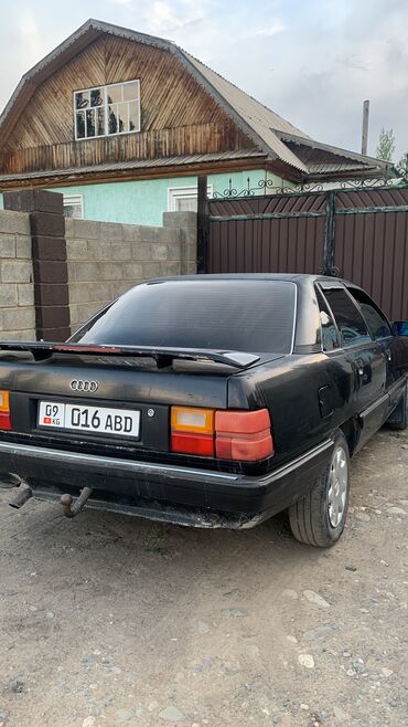 Транспорт: Audi S3: 2 л | 1988 г. | Седан
