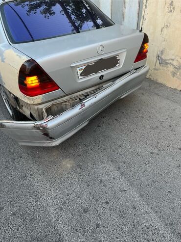 mersedes arxa buferi: Arxa, Mercedes-Benz W202, 1999 il, Almaniya