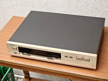 Pojačala i prijemnici: Luxman T-351L – digitalno sintetizovani AM/FM stereo tjuner - — 8