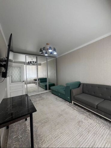 срочная продажа квартир в бишкеке: 1 бөлмө, 37 кв. м, Элитка, 3 кабат, Евроремонт