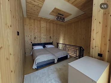 alfa resort: Двухуровневый таунхаус/апартамент с деревянной отделкой и панорамными — 3
