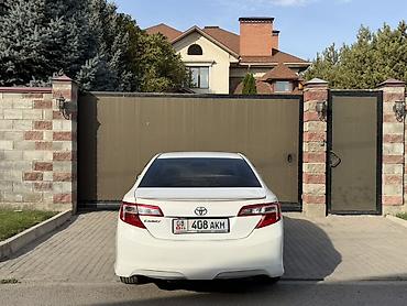мафон для машины: Toyota Camry: 2014 г., Автомат, Бензин, Седан — 3