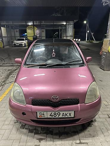 Toyota: Toyota Vitz: 2000 г., 1 л, Хэтчбэк — 1