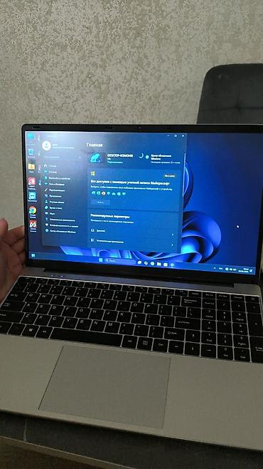 surface laptop studio 2: Ноутбук с тонкими рамками и полноразмерной клавиатурой - Экран — 1