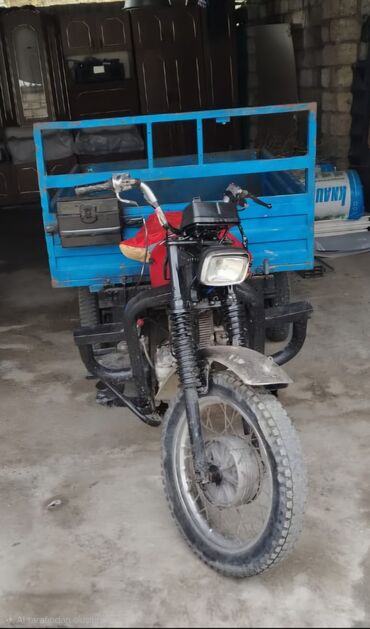 купить мапед: Yükdaşıma üçün əlverişli üçtəkərli motosiklet (moto-araba) - Ön hissə