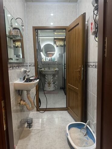 Otaq qapıları: Aynasultanovada verqiilə üzbəüz 9/9 tam təmirli 4-otaq ev satılır .Bu -da lalafo.az — 24 Otaq qapıları: Aynasultanovada verqiilə üzbəüz 9/9 tam təmirli 4-otaq ev satılır .Bu — 24