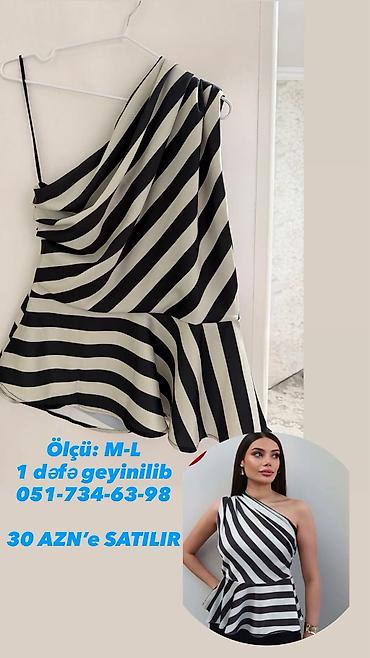 qara koynək: Zolaqlı birqollu bluz - Model: asimmetrik, tək çiyinli - Naqış — 1