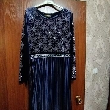 вечернее платье размер 50 52: Вечернее платье, Длинная модель, Велюр, С рукавами, Камни, 2XL (EU 44), 5XL (EU 50)