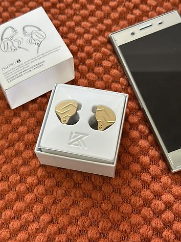 sony i pro: Продаю свой любимый Xperia XZ Premium. Он был у меня в руках целых 8 — 8