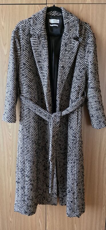 шуба из овчины азербайджанская: Плащ, Mango, цвет - Черный