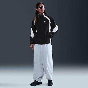 Jakne: Nike Air Men's Woven Track Jacket vel. XXL NOVO
HV — 4
